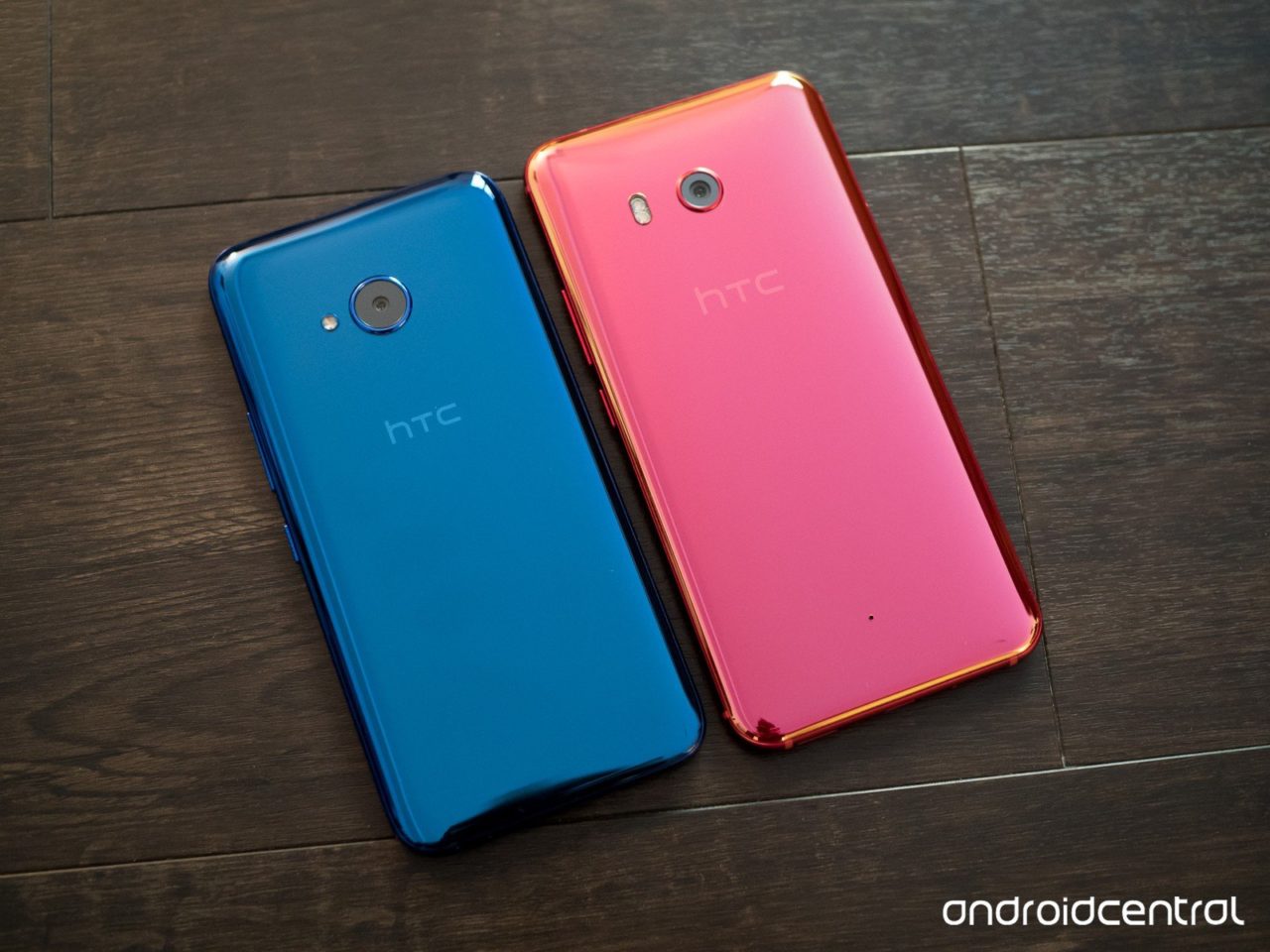 htc u11 red u11 life blue